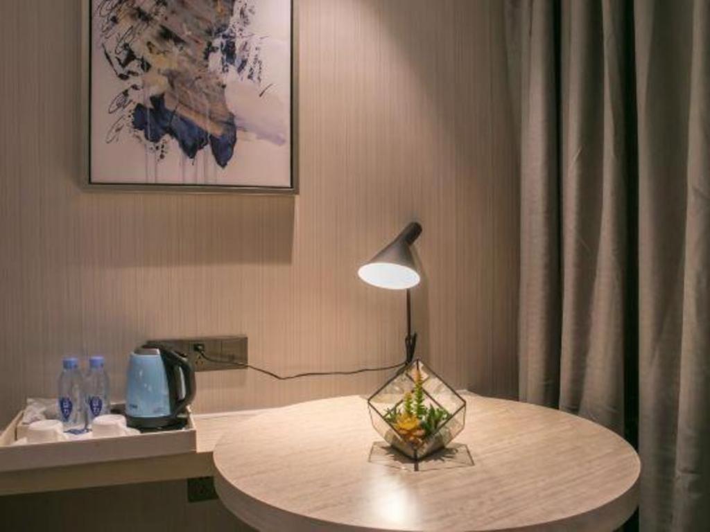Echarm Hotel Yangjiang Baili Plaza Екстер'єр фото