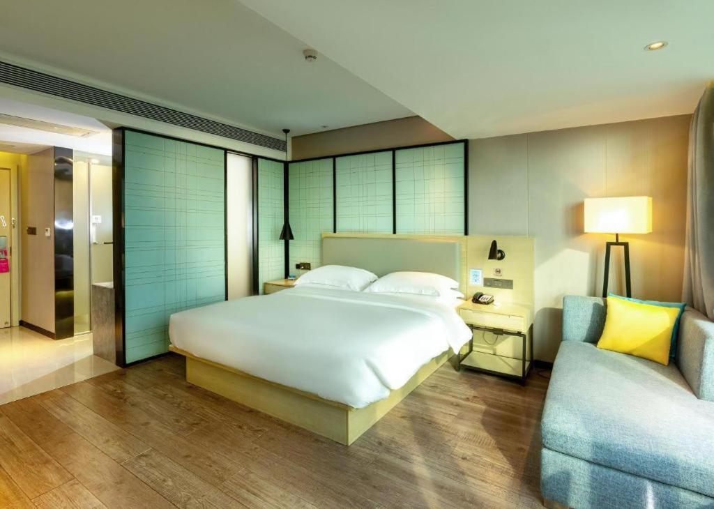 Echarm Hotel Yangjiang Baili Plaza Екстер'єр фото