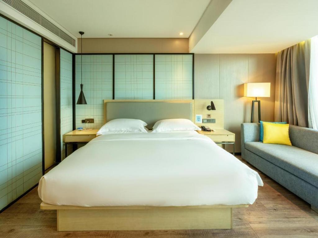 Echarm Hotel Yangjiang Baili Plaza Екстер'єр фото